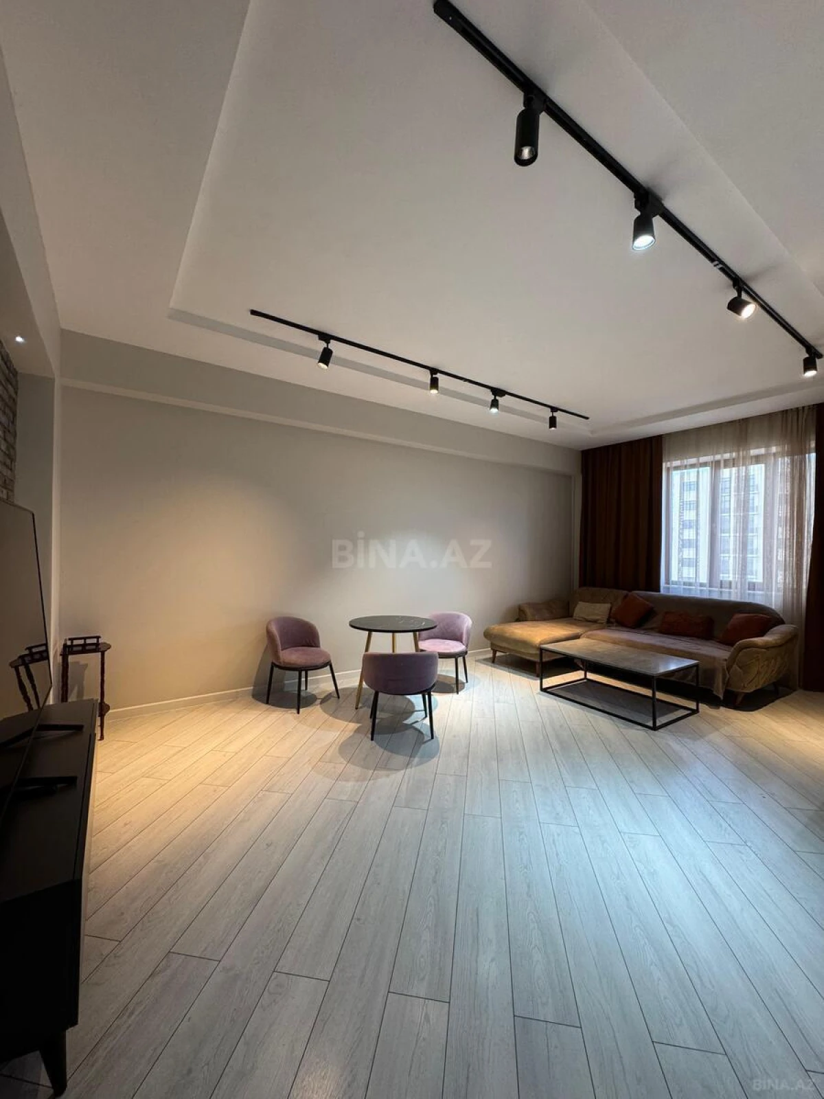 Satılır 2 otaqlı mənzil 80 m²