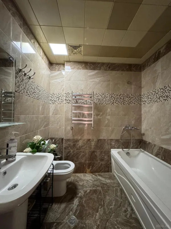 Satılır 2 otaqlı mənzil 80 m²