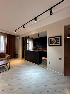 Satılır 2 otaqlı mənzil 80 m²