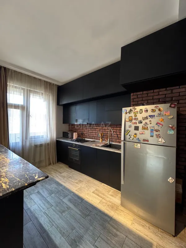 Satılır 2 otaqlı mənzil 80 m²