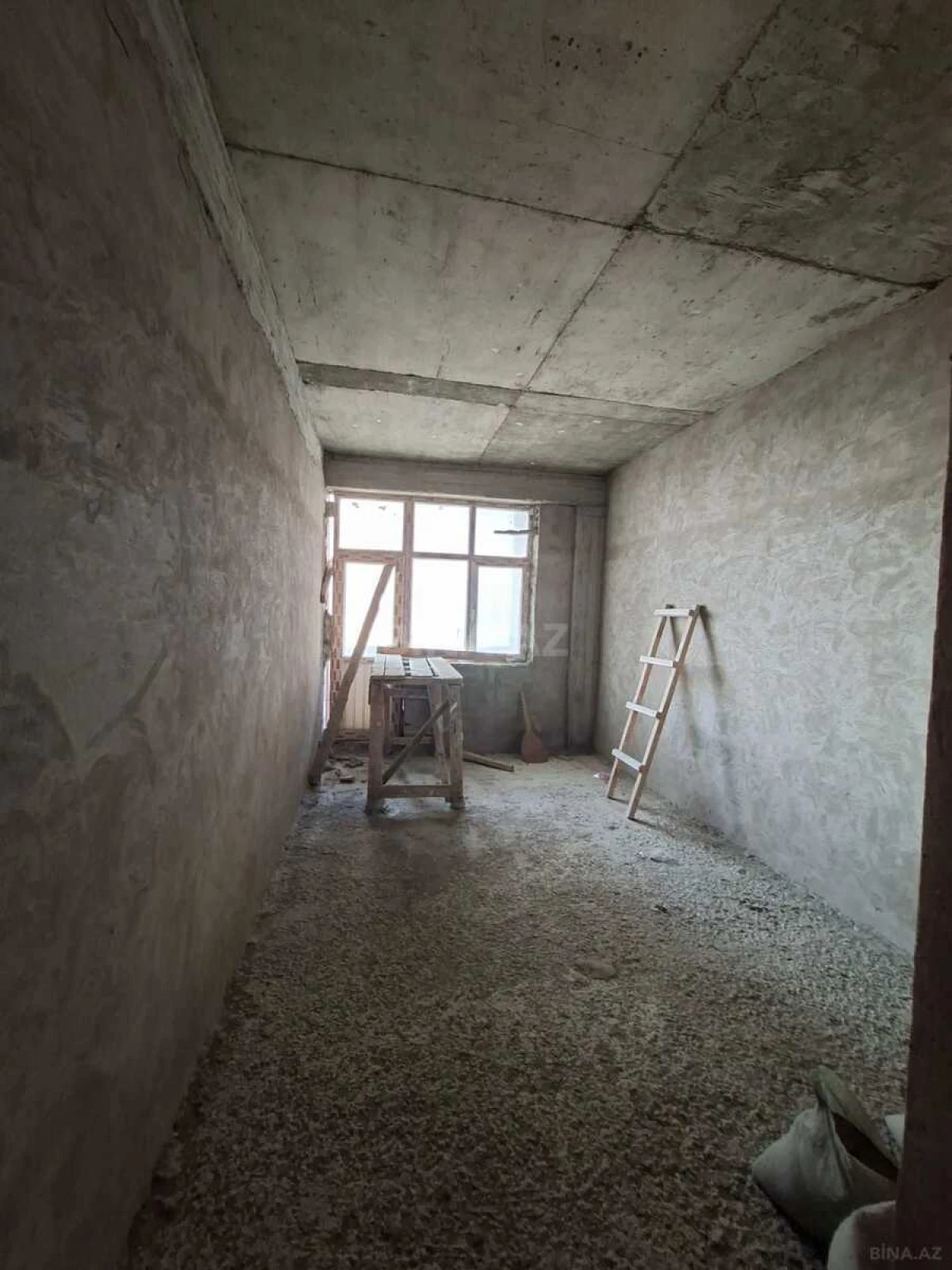 Satılır 3 otaqlı mənzil 84 m²