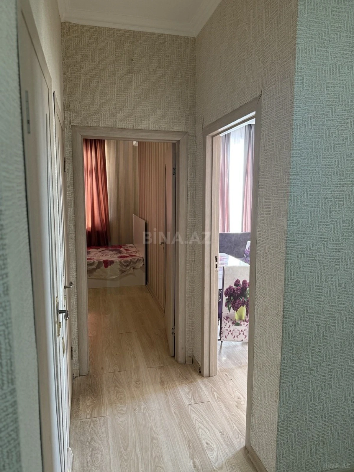 Kirayə verilir 2 otaqlı mənzil 50 m²