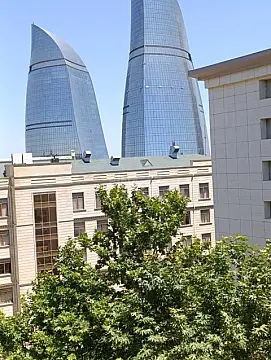 Kirayə verilir 3 otaqlı mənzil 90 m²