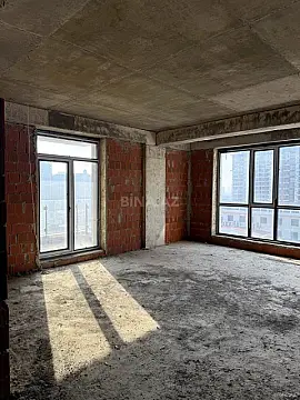 Satılır 3 otaqlı mənzil 101 m²