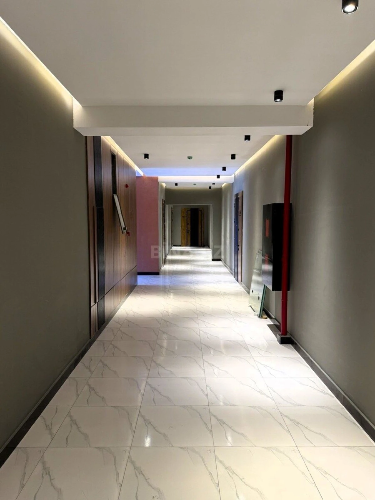 Satılır 3 otaqlı mənzil 101 m²