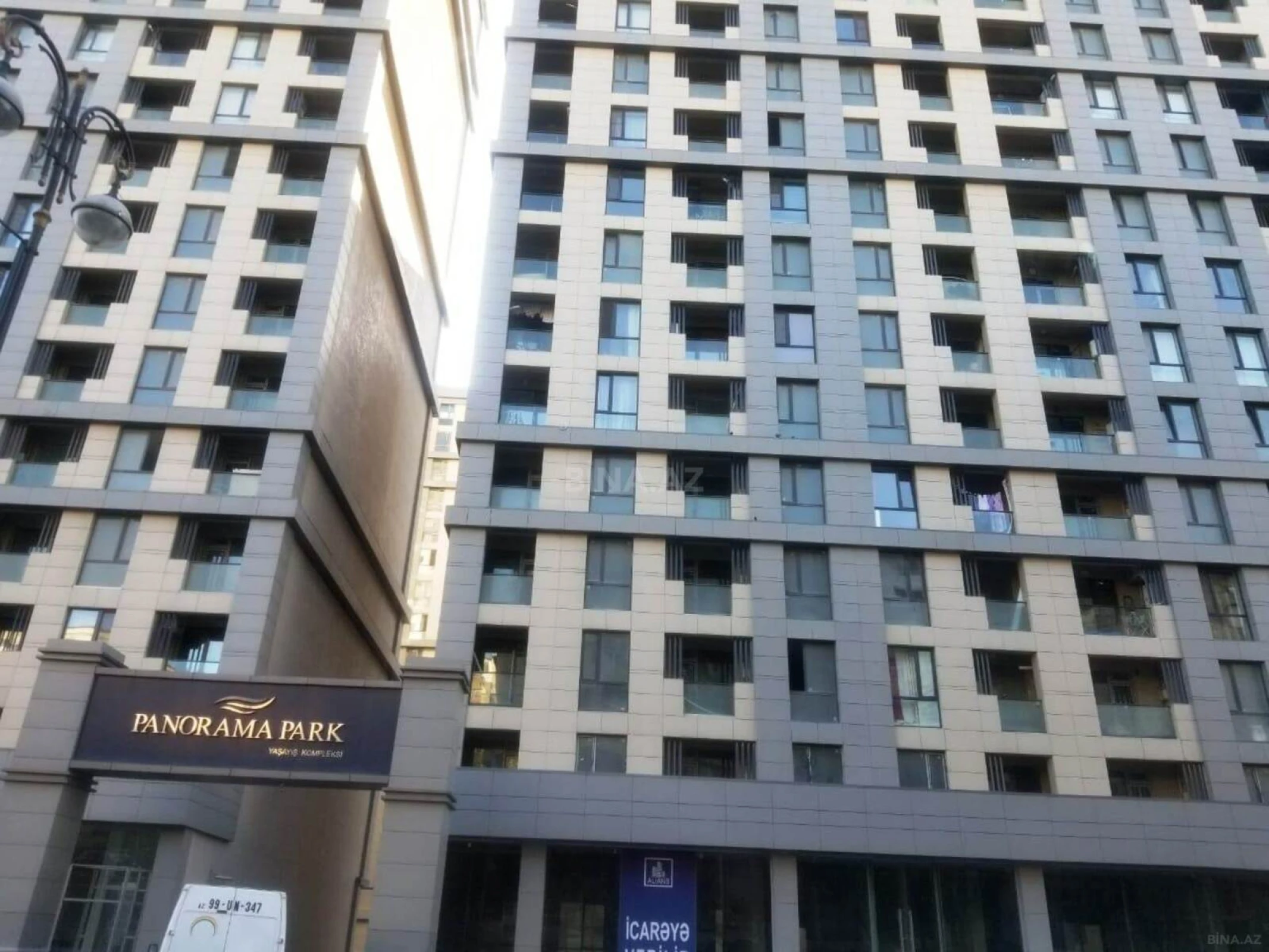Satılır 2 otaqlı mənzil 82 m²