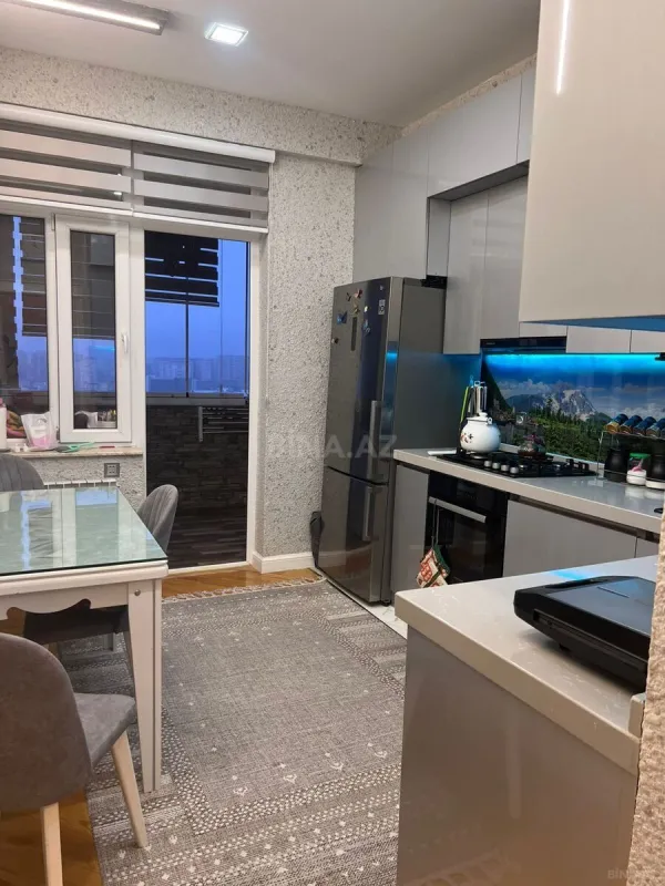 Satılır 3 otaqlı mənzil 110 m²