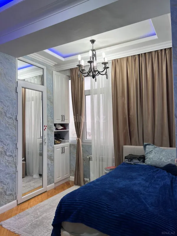 Satılır 3 otaqlı mənzil 110 m²