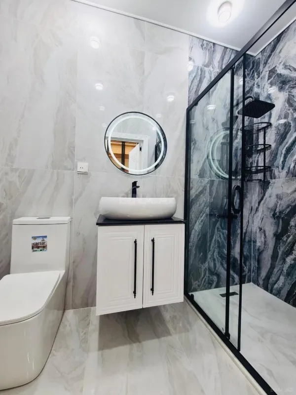 Satılır 3 otaqlı mənzil 135 m²