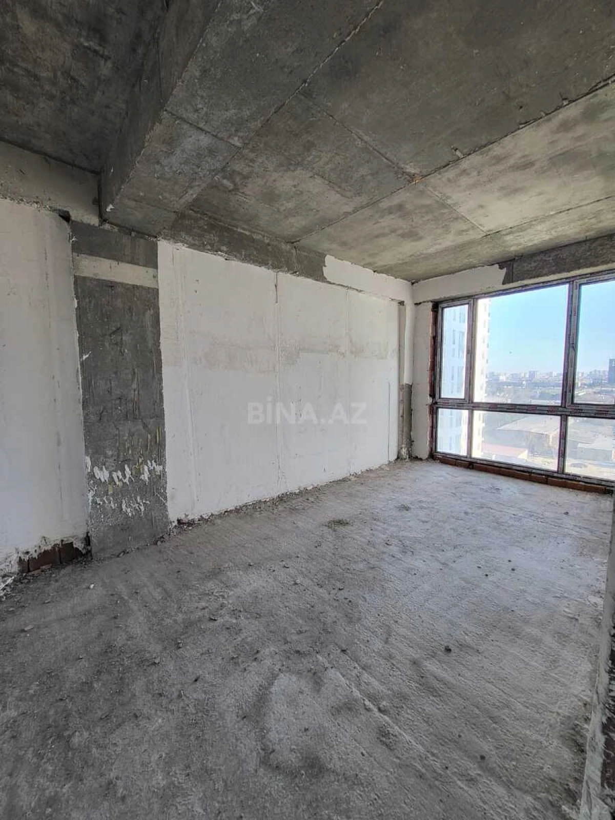 Satılır 3 otaqlı mənzil 150 m²