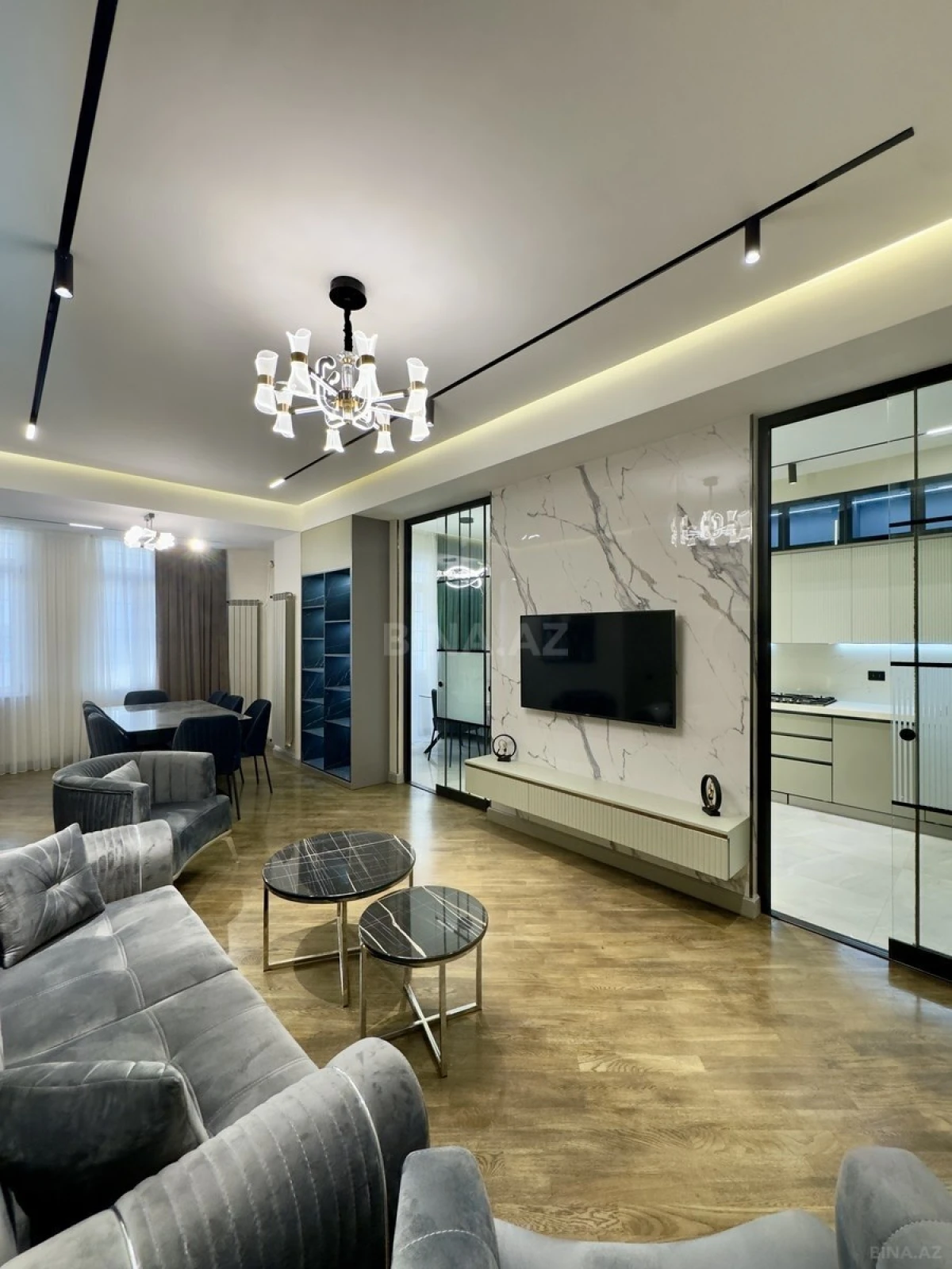 Satılır 3 otaqlı mənzil 150 m²