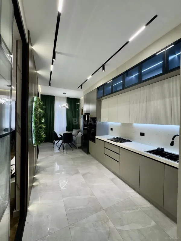 Satılır 3 otaqlı mənzil 150 m²