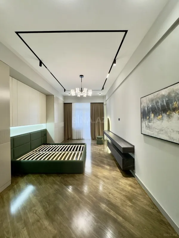 Satılır 3 otaqlı mənzil 150 m²