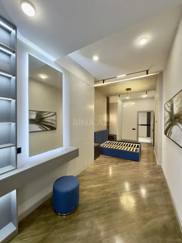 Satılır 3 otaqlı mənzil 150 m²