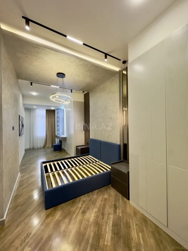 Satılır 3 otaqlı mənzil 150 m²