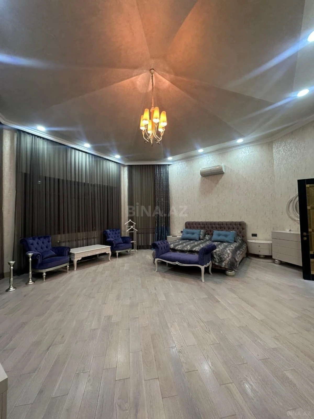 Satılır 6 otaqlı həyət evi 750 m²