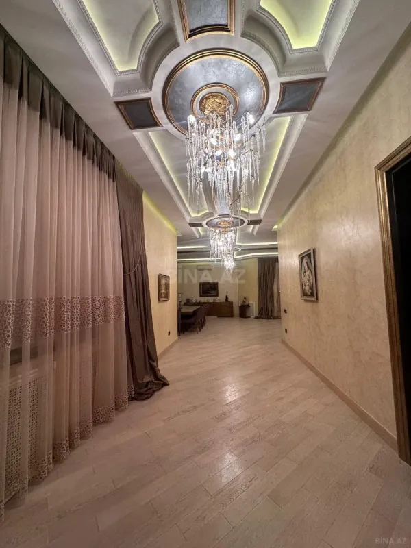 Satılır 6 otaqlı həyət evi 750 m²