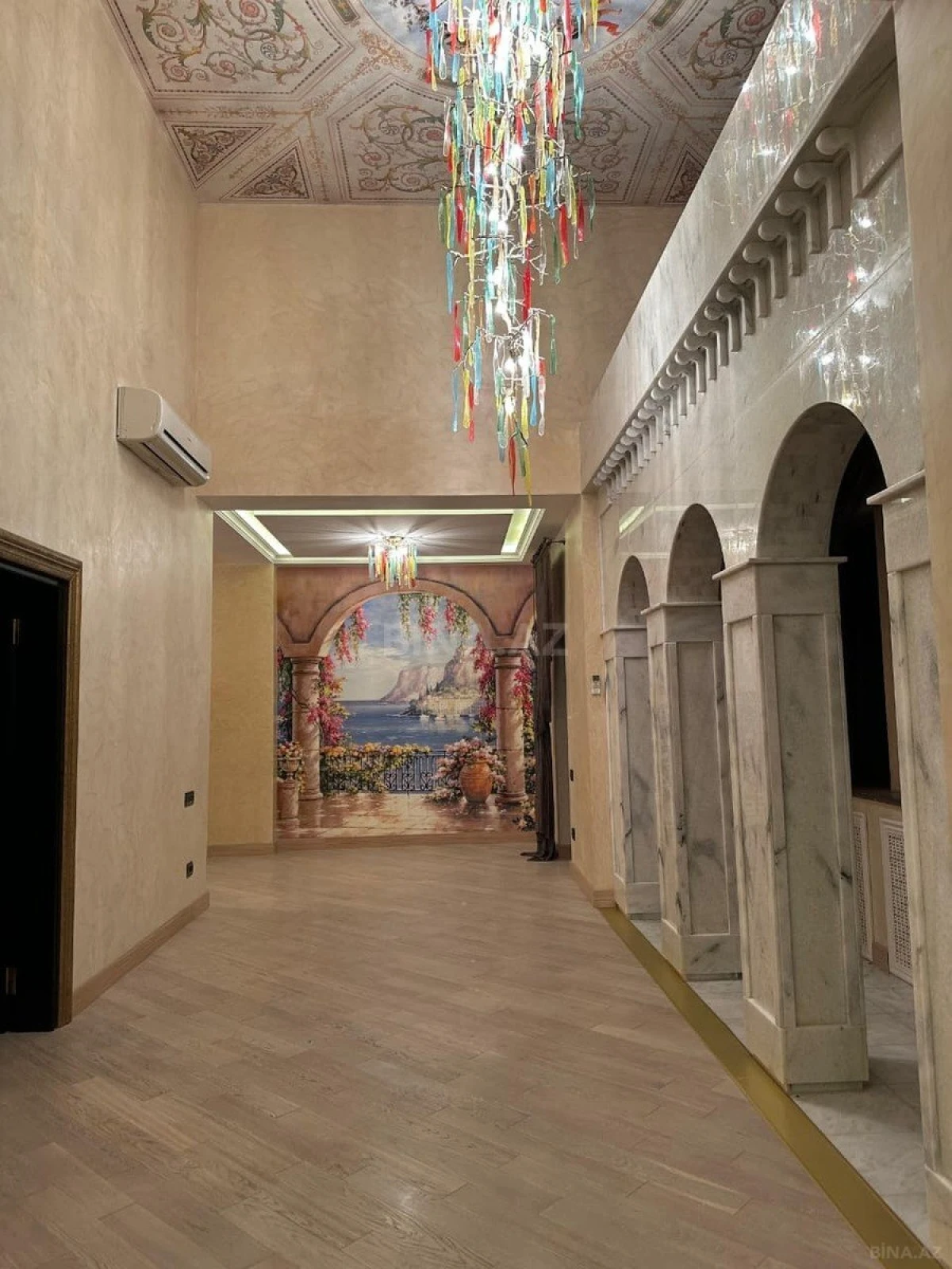 Satılır 6 otaqlı həyət evi 750 m²