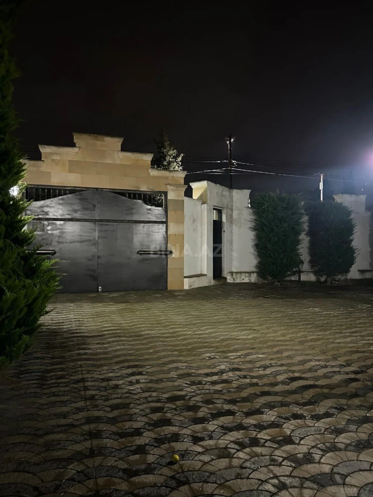 Satılır 6 otaqlı həyət evi 750 m²