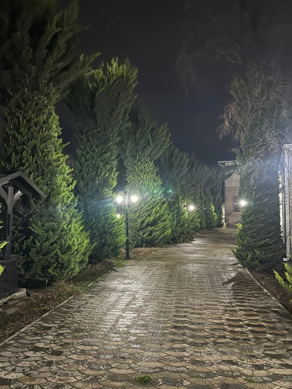 Satılır 6 otaqlı həyət evi 750 m²