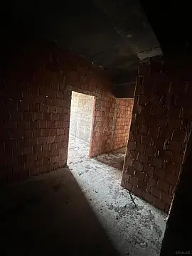Satılır 2 otaqlı mənzil 80 m²