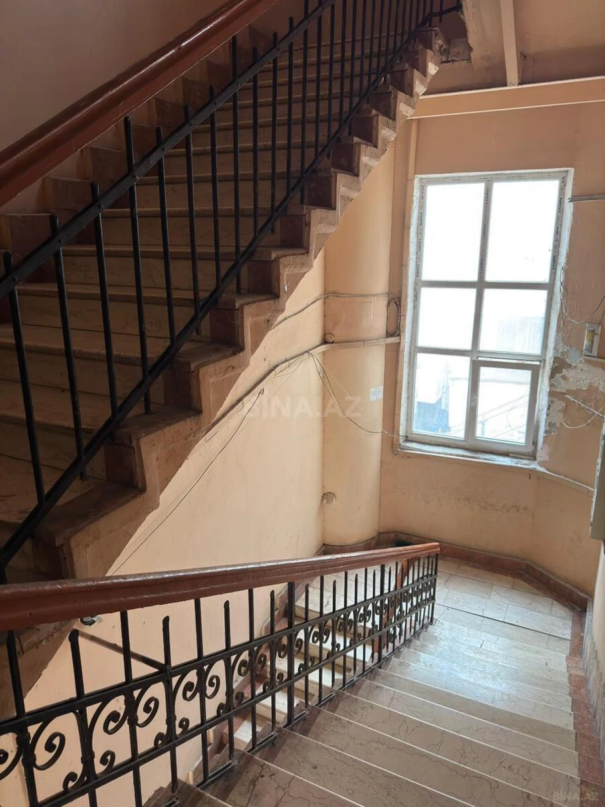 Satılır 3 otaqlı mənzil 90 m²