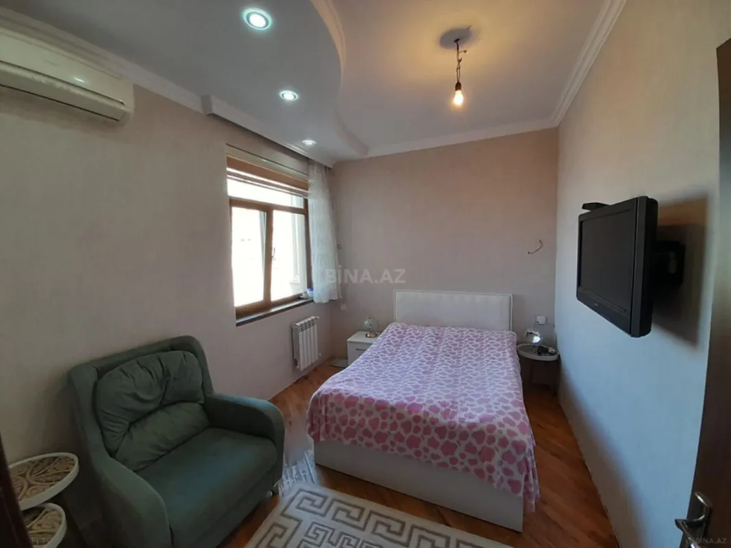 Satılır 2 otaqlı mənzil 75 m²