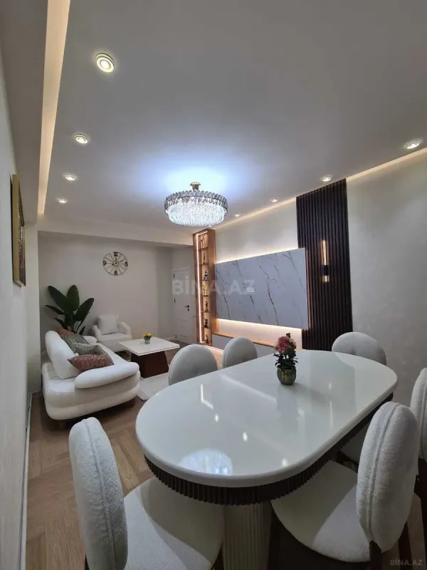 Satılır 3 otaqlı mənzil 135 m²