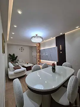 Satılır 3 otaqlı mənzil 135 m²