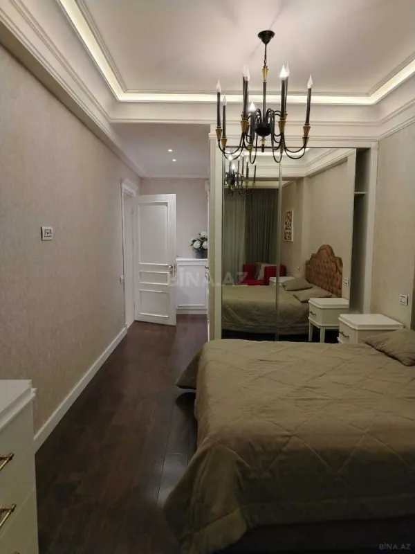 Kirayə verilir 2 otaqlı mənzil 85 m²