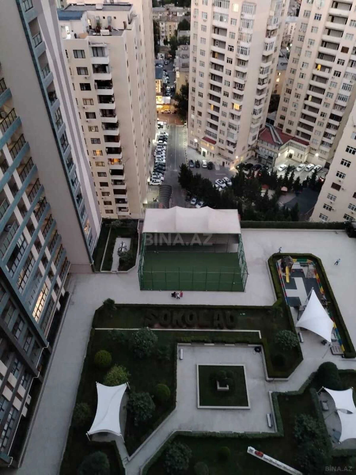 Kirayə verilir 2 otaqlı mənzil 85 m²