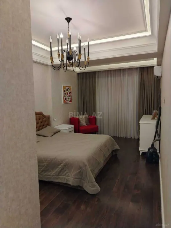 Kirayə verilir 2 otaqlı mənzil 85 m²
