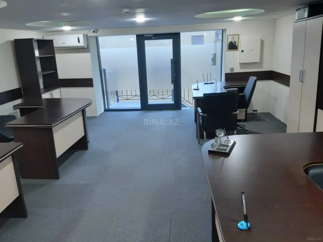 Kirayə verilir 2 otaqlı ofis 70 m²
