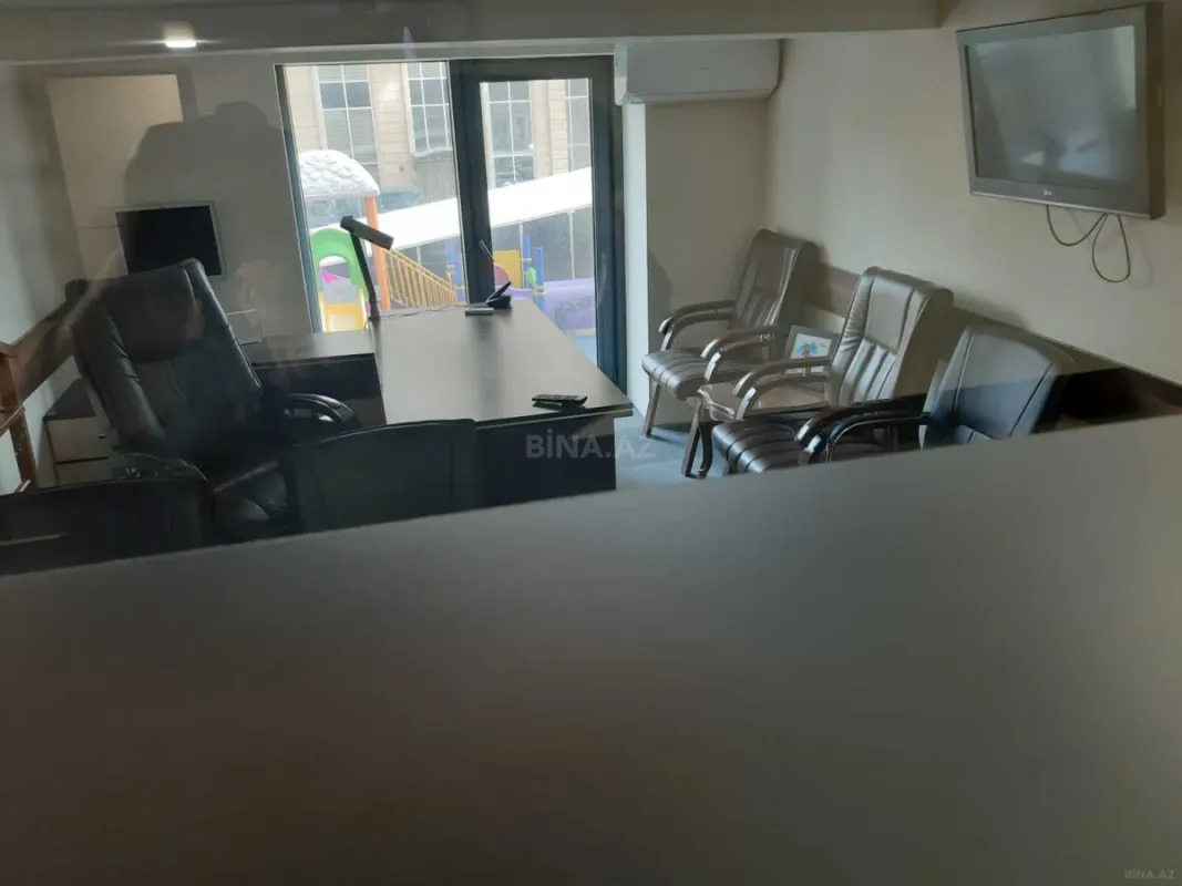 Kirayə verilir 2 otaqlı ofis 70 m²