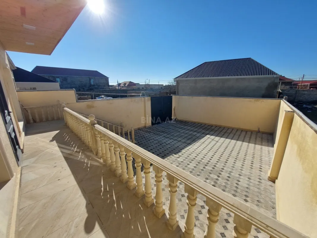 Satılır 4 otaqlı həyət evi 176 m²