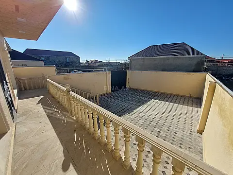 Satılır 4 otaqlı həyət evi 176 m²