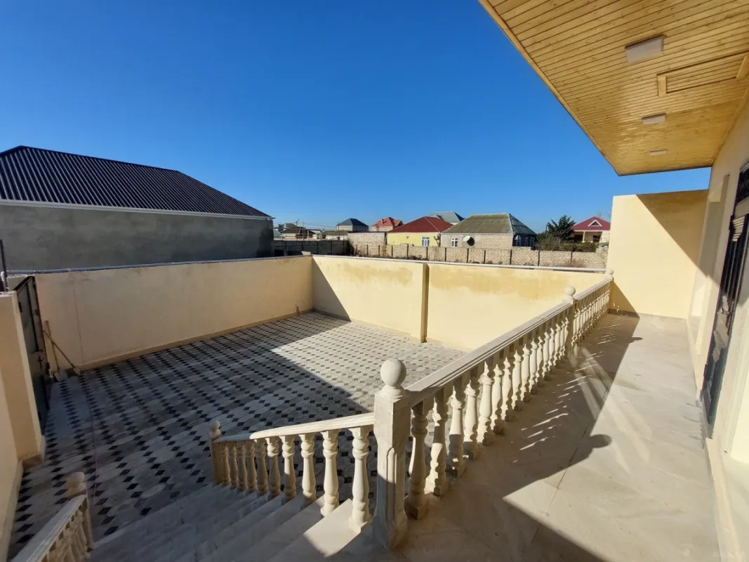 Satılır 4 otaqlı həyət evi 176 m²