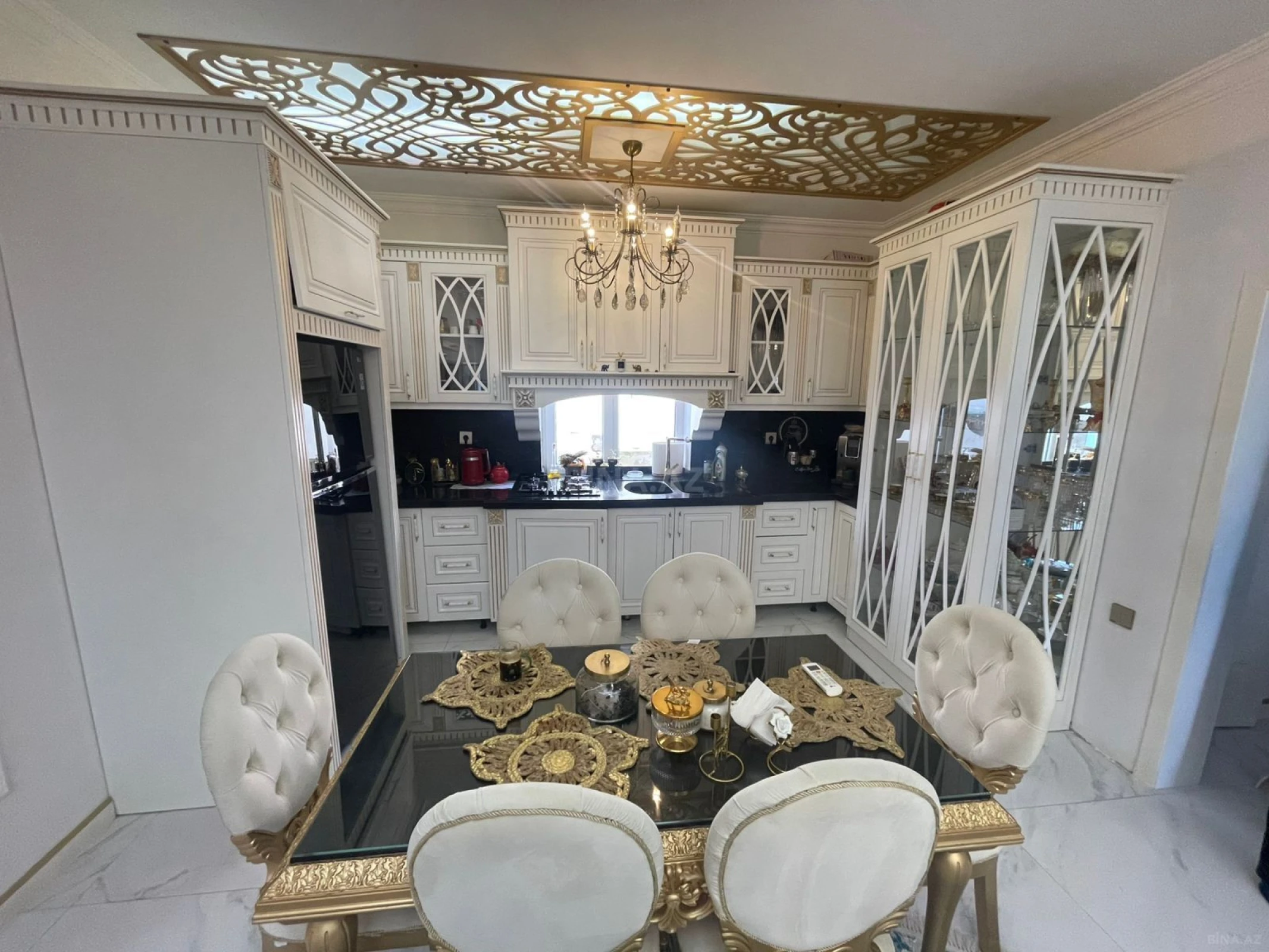 Satılır 5 otaqlı həyət evi 160 m²