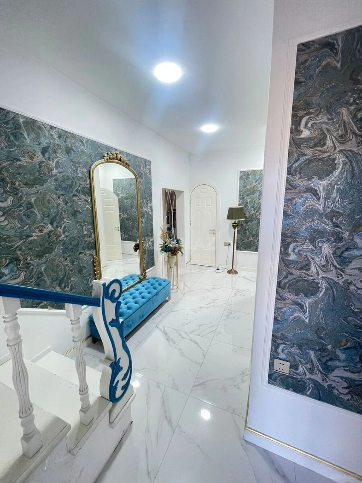 Satılır 5 otaqlı həyət evi 160 m²