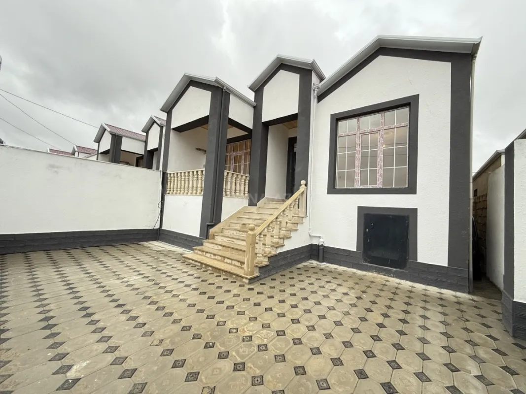 Satılır 3 otaqlı həyət evi 100 m²