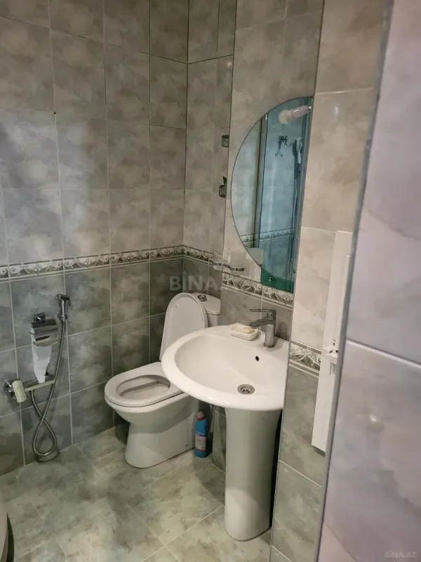 Satılır 3 otaqlı mənzil 130 m²