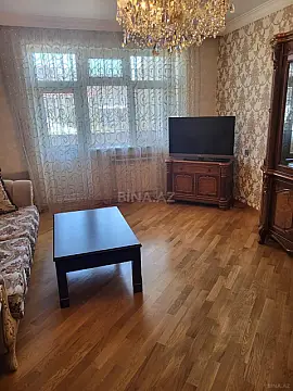 Satılır 3 otaqlı mənzil 130 m²