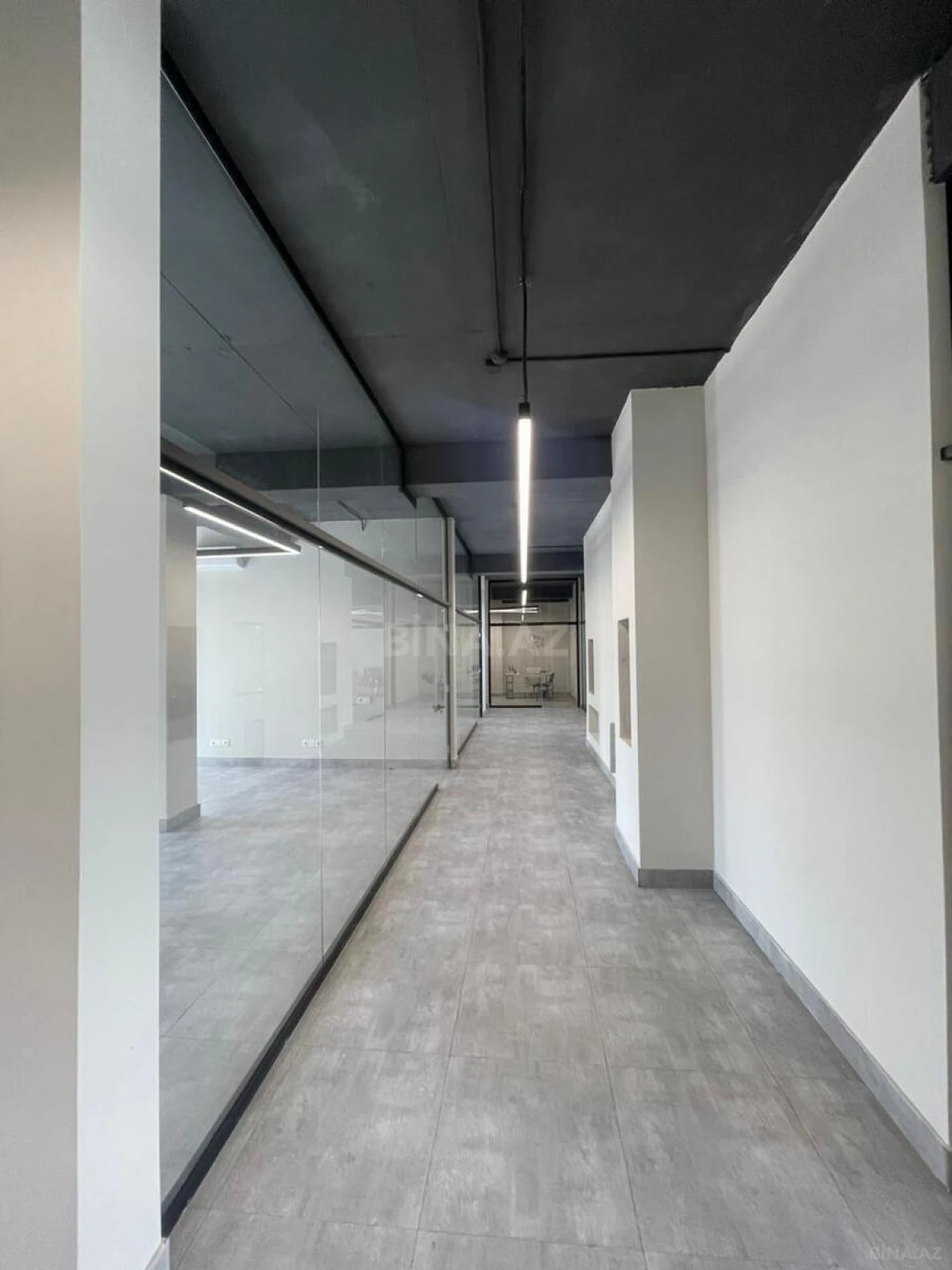 Kirayə verilir 1 otaqlı ofis 40 m²