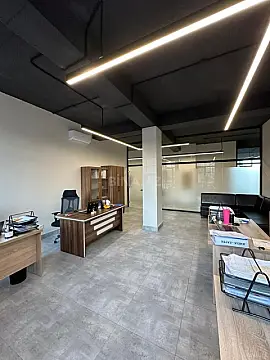 Kirayə verilir 1 otaqlı ofis 40 m²