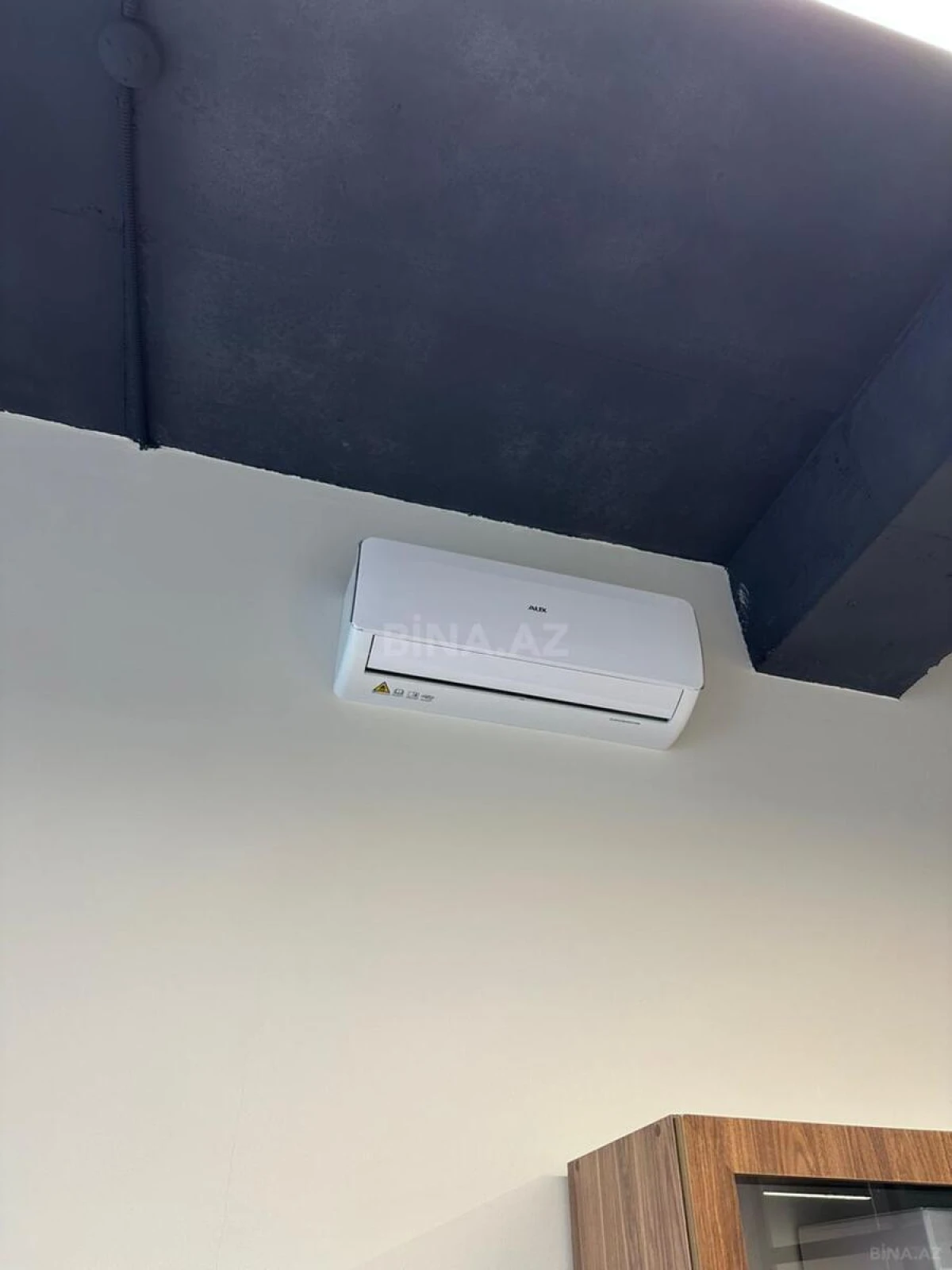 Kirayə verilir 1 otaqlı ofis 40 m²