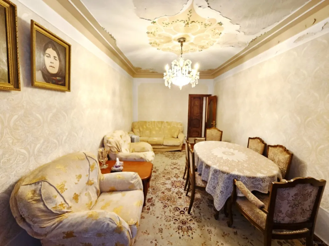 Satılır 5 otaqlı mənzil 120 m²