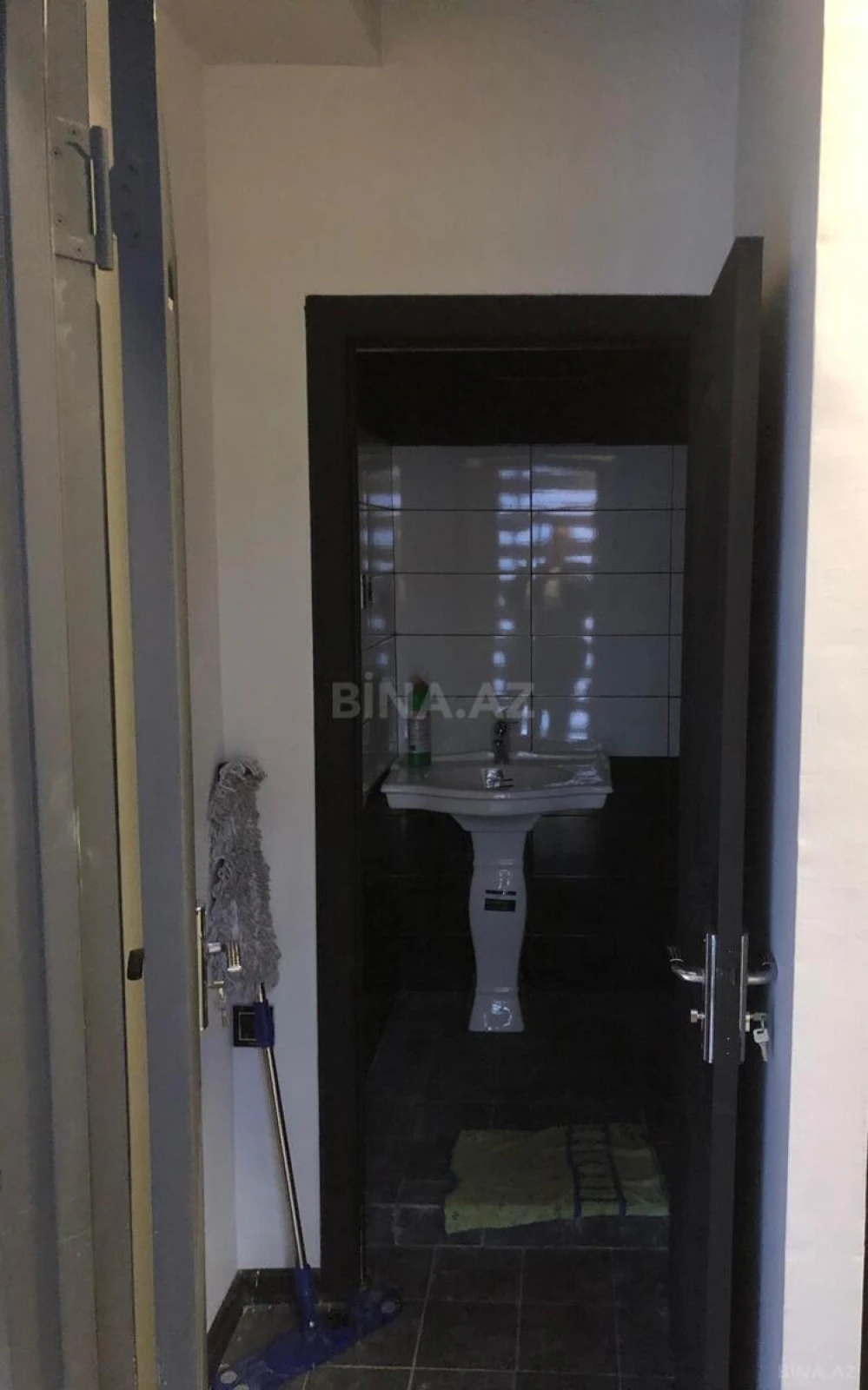 Satılır 3 otaqlı ofis 115 m²