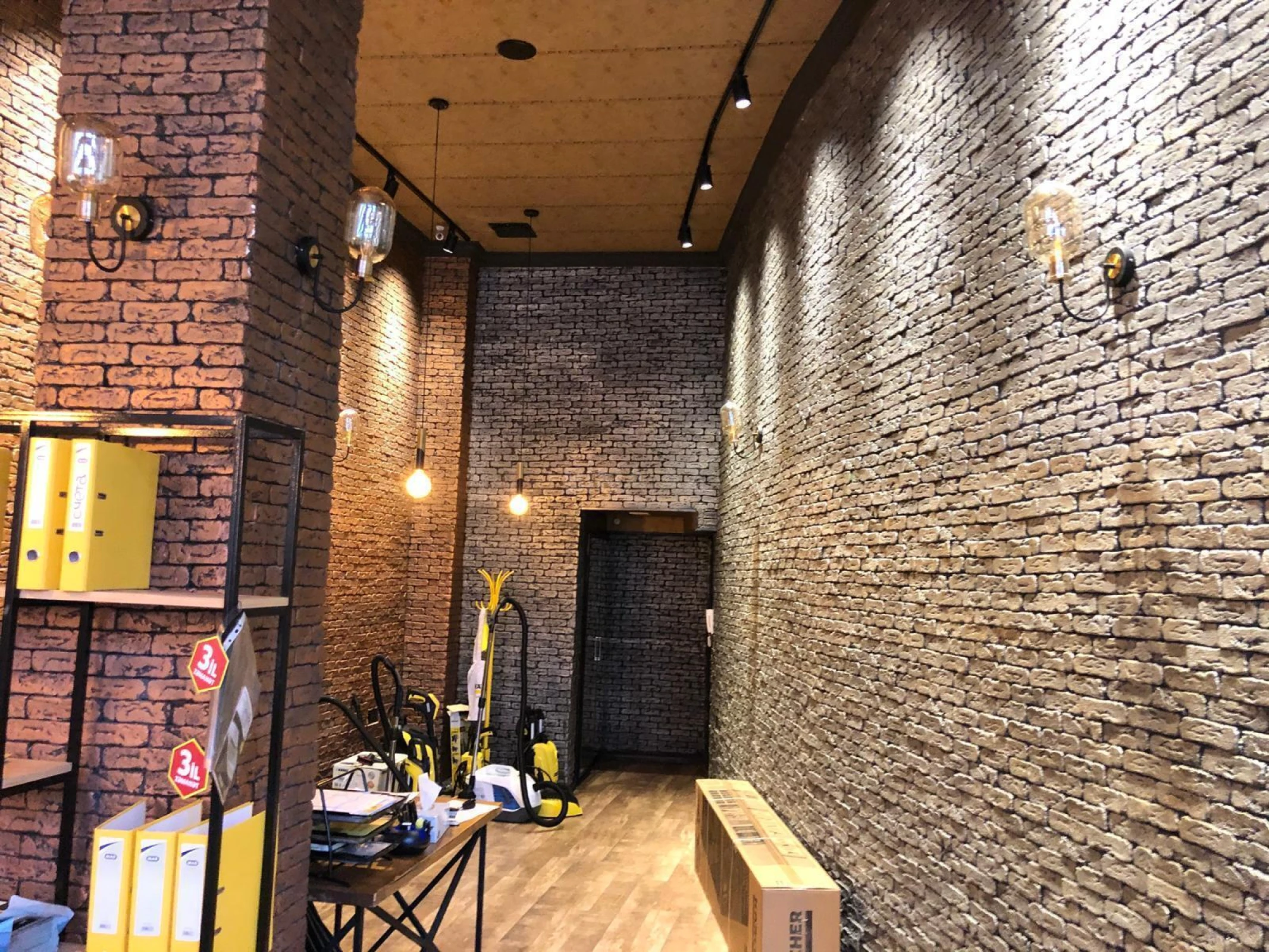 Satılır 3 otaqlı ofis 115 m²