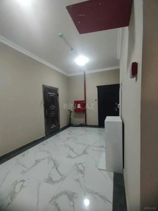 Satılır 3 otaqlı mənzil 131 m²