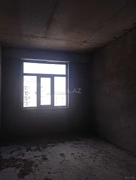 Satılır 3 otaqlı mənzil 131 m²